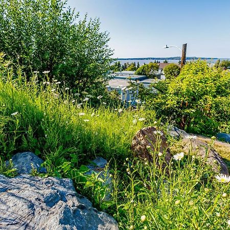 Downtown Contemporary Cove Villa Anchorage Bagian luar foto