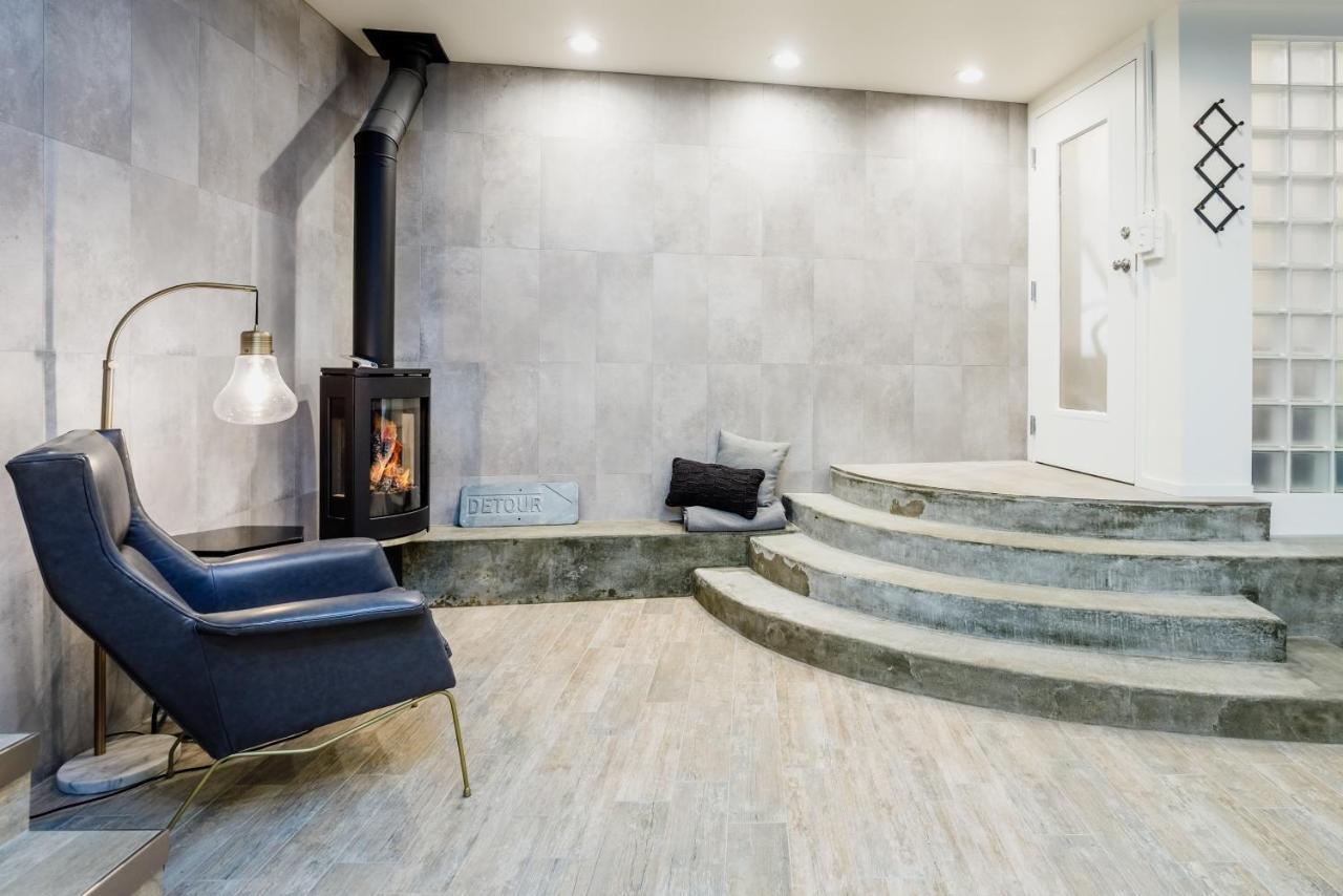 Downtown Contemporary Cove Villa Anchorage Bagian luar foto